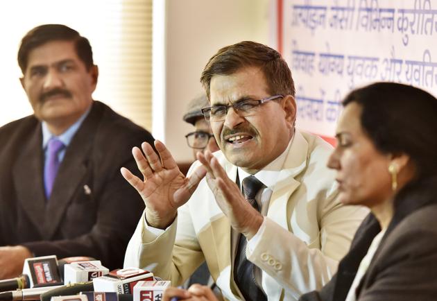 Members of All India Jat Intellectuals Forum during a press conference in Gurgaon on Saturday. (Sanjeev Verma/HT PHOTO) Members of All India Jat Intellectuals Forum during a press conference in Gurgaon on Saturday. (Sanjeev Verma/HT PHOTO)