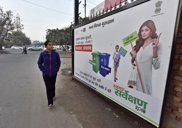 In the 2017 survey, Gurgaon ranked a poor 112th among 434 cities, slipping from its 36th position (out of 73 cities) in 2016. A total of 4,041 cities are participating in this year’s survey.(Sanjeev Verma/HT PHOTO)