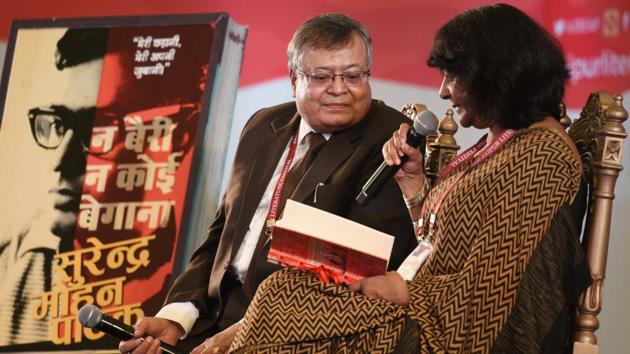 Surendra Mohan Pathak released the first of his three-part autobiography, Na Bairi Na Koi Begana during a session at the Jaipur Literature Festival.(Raj K Raj/HT PHOTO)