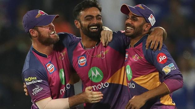 Jaydev Unadkat (centre), who turned out for Rising Pune Supergiant in IPL 2017, will play for Rajasthan Royals in IPL 2018. He got a whopping Rs 11.5 crore in the IPL auction 2018 on January 28, 2018.(BCCI)
