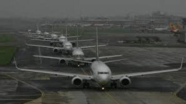 Mumbai airport does not have parallel runways, which restricts more traffic, thereby lowering the number of flight movements at the city airport. (HT File) Mumbai airport does not have parallel runways, which restricts more traffic, thereby lowering the number of flight movements at the city airport. (HT File)