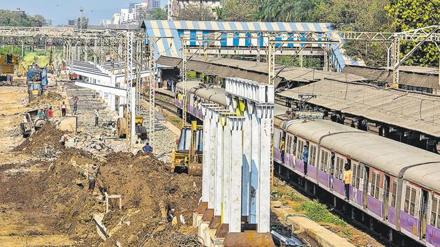 The FOB at Elphinstone Road costs the railways Rs12 crore. (Satish Bate/HT) The FOB at Elphinstone Road costs the railways Rs12 crore. (Satish Bate/HT)