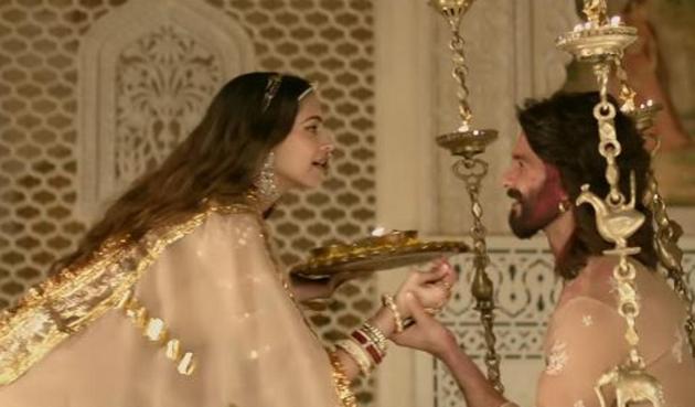 Shahid Kapoor and Deepika Padukone in a still from Padmaavat.