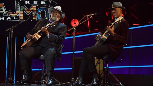 Among the night’s other performances was that by Blues group, Taj Mahal during the pre-telecast show. (Timothy A. Clary / AFP) Among the night’s other performances was that by Blues group, Taj Mahal during the pre-telecast show. (Timothy A. Clary / AFP)