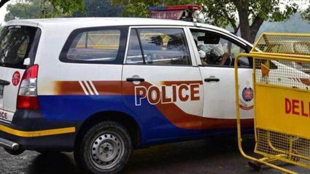 A case of murder was registered at Govindpuri police station on Monday and investigations taken up.(HT File) A case of murder was registered at Govindpuri police station on Monday and investigations taken up.(HT File)