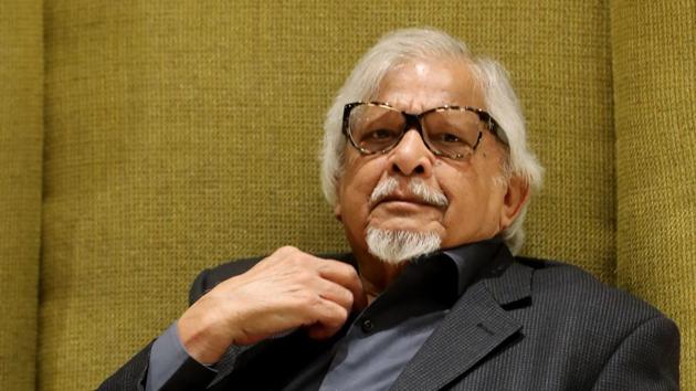 Indian-American social activist, author and grandson of Mahatma Gandhi, Arun Gandhi poses for photographs in Paris on January 29, 2018.(AFP Photo)