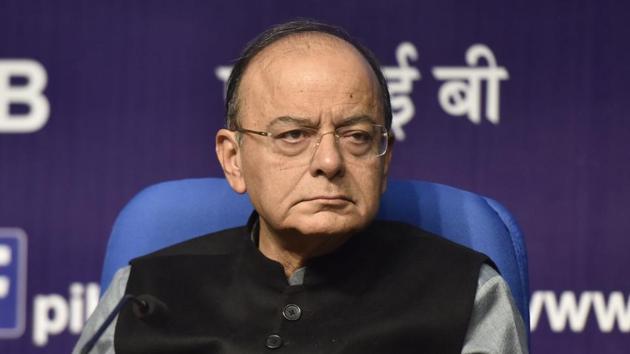 Finance minister Arun Jaitley addresses a press conference at National Media Centre, New Delhi, India January 24, 2018 (Sonu Mehta/HT) Finance minister Arun Jaitley addresses a press conference at National Media Centre, New Delhi, India January 24, 2018 (Sonu Mehta/HT)