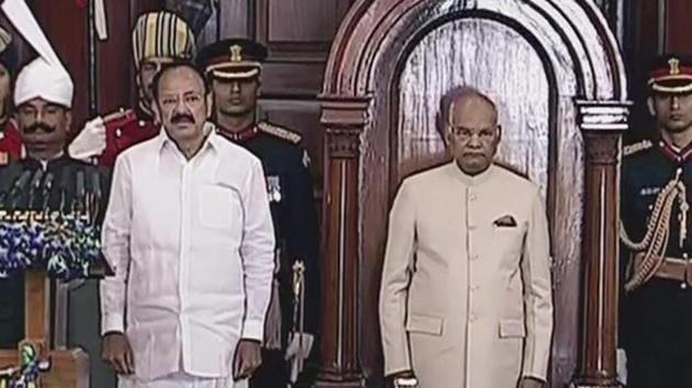 President Ram Nath Kovind flanked by vice-president M Venkaiah Naidu in New Delhi.(PTI File Photo)
