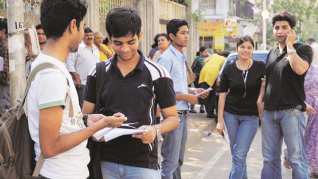 Students prepare for an entrance exam. The government announced a fellowship for pursuing PhDs, but did not mention the grant amount. (HT File Photo) Students prepare for an entrance exam. The government announced a fellowship for pursuing PhDs, but did not mention the grant amount. (HT File Photo)