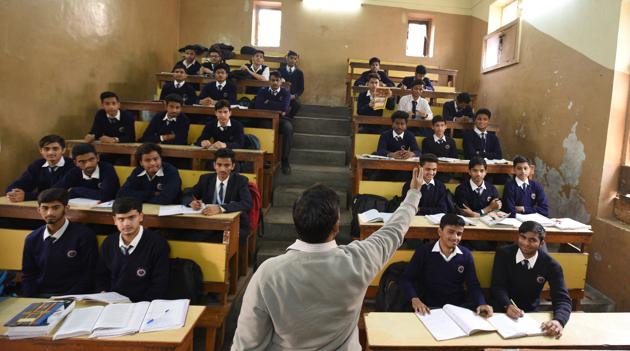 Budget 2018 will work with states to provide more resources to improve quality of education, said Jaitley. Technology will be the biggest driver in improving education. By 2022, every block with more than 50% ST population and at least 20,000 tribal people will have ‘Ekalavya’ school at par with Navodaya Vidayalas. (Raj K Raj / HT Photo) Budget 2018 will work with states to provide more resources to improve quality of education, said Jaitley. Technology will be the biggest driver in improving education. By 2022, every block with more than 50% ST population and at least 20,000 tribal people will have ‘Ekalavya’ school at par with Navodaya Vidayalas. (Raj K Raj / HT Photo)
