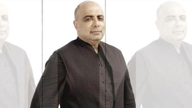 The designer’s couture collection - Taarakanna (Stardust) showcases spatial elements like the Milky Way, stars, constellations.(HT Photo)