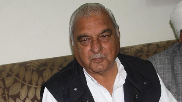 Former Haryana chief minister Bhupinder Singh Hooda could face more trouble as the Central Bureau of Investigation is probing three more land cases related to his reign. (HT File Photo) Former Haryana chief minister Bhupinder Singh Hooda could face more trouble as the Central Bureau of Investigation is probing three more land cases related to his reign. (HT File Photo)