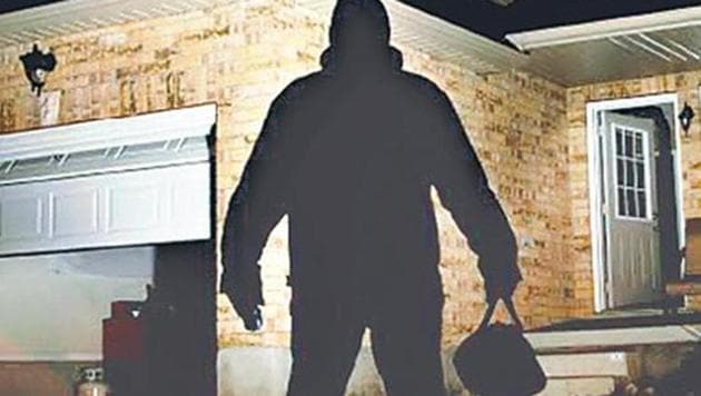 Three houses in the city were robbed by thieves on Wednesday (HT Representative Photo) Three houses in the city were robbed by thieves on Wednesday (HT Representative Photo)