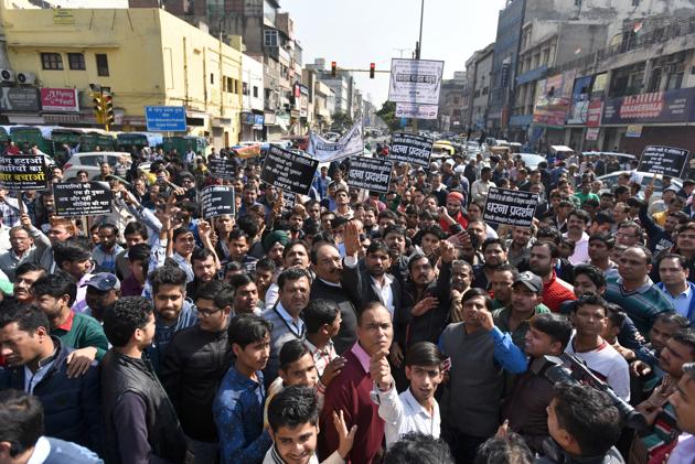New Delhi, India - Feb. 2, 2018: Traders protest during the “Delhi Bandh” protest against the sealing drive by the Municipal Corporation of Delhi, February 2 (Sushil Kumar/HT PHOTO) New Delhi, India - Feb. 2, 2018: Traders protest during the “Delhi Bandh” protest against the sealing drive by the Municipal Corporation of Delhi, February 2 (Sushil Kumar/HT PHOTO)