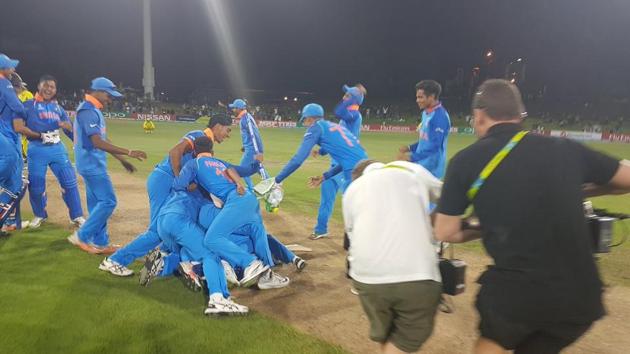 Live streaming of the India vs Australia, Under-19 Cricket World Cup final, was available online. India defeated Australia by eight wickets to lift the title for a record fourth time on Saturday.(Twitter/cricketworldcup)