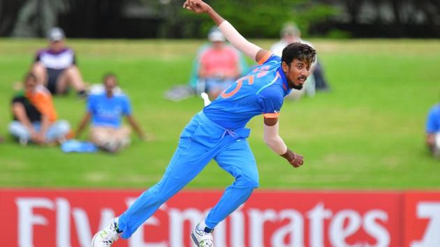 India's Ishan Porel bowls during the ICC U-19 Cricket World Cup final against Australia at Bay Oval in Mount Maunganui on February 3.(AFP)