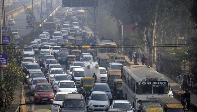The Central Road Research Institute study aims to put the city in ‘category B’, which means that the traffic movement in the city is within reasonable limits, with a waiting time of 20 seconds at intersections.(Sakib Ali/HT Photo)