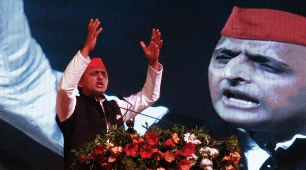 Samajwadi party chief Akhilesh Yadav delivering a speech in Mumbai, on Saturday , February 4, 2018. (Supreet Sapkal/ Hindustan Times) Samajwadi party chief Akhilesh Yadav delivering a speech in Mumbai, on Saturday , February 4, 2018. (Supreet Sapkal/ Hindustan Times)