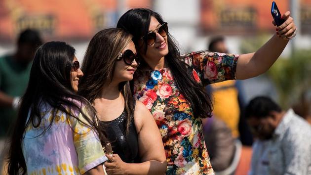 The Indian Derby attracts around 30,000 people to Mahalaxmi every year, and is traditionally held on the first Sunday of February. (Pratik Chorge / HT Photo)
