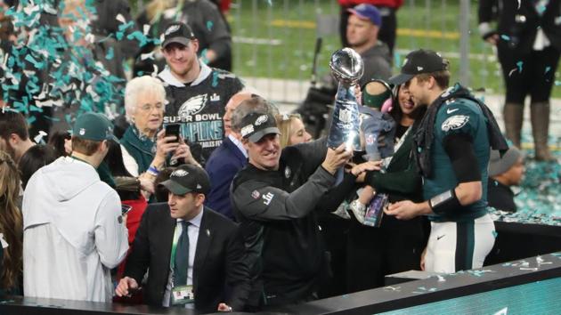 Super Bowl: Philadelphia Eagles stun New England Patriots 41-33 to