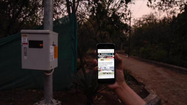 The Pune Municipal Corporation’s Pune Smart City Development Corporation (PSCDCL) had launched 150 Wi-Fi hotspots in association with Google. (Sanket Wankhade/HT PHOTO) The Pune Municipal Corporation’s Pune Smart City Development Corporation (PSCDCL) had launched 150 Wi-Fi hotspots in association with Google. (Sanket Wankhade/HT PHOTO)