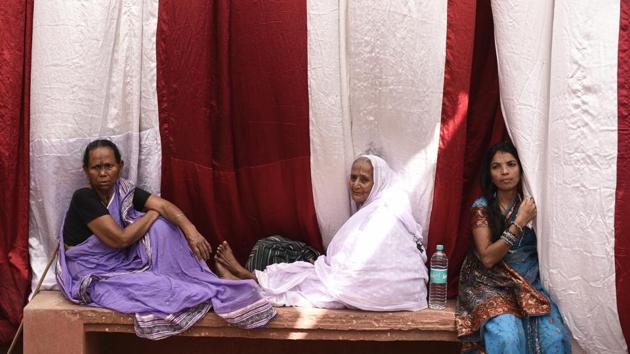 Widows watch a re-marriage ceremony at Vrindavan. A majority of the 1,000-odd widows interviewed in Vrindavan by the NCW had been abandoned by their loved ones. (Burhaan Kinu/HT Photo) Widows watch a re-marriage ceremony at Vrindavan. A majority of the 1,000-odd widows interviewed in Vrindavan by the NCW had been abandoned by their loved ones. (Burhaan Kinu/HT Photo)