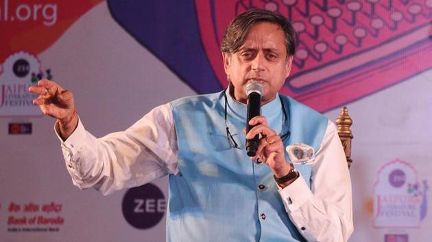 Shashi Tharoor during a session about his new book Why I Am A Hindu at the Jaipur Literature Festival on January 27, 2018.(Raj K Raj/HT PHOTO)