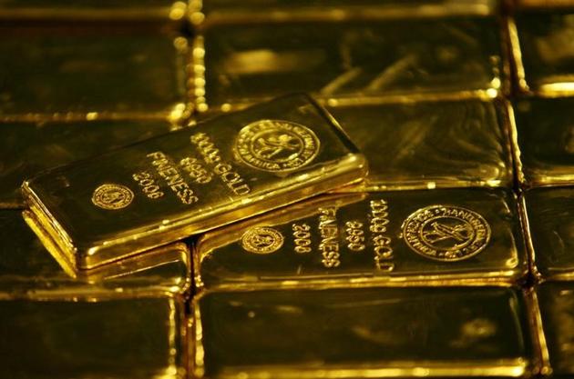 Gold Rises As Equity Sell Off Spurs Safe Haven Buying Hindustan Times