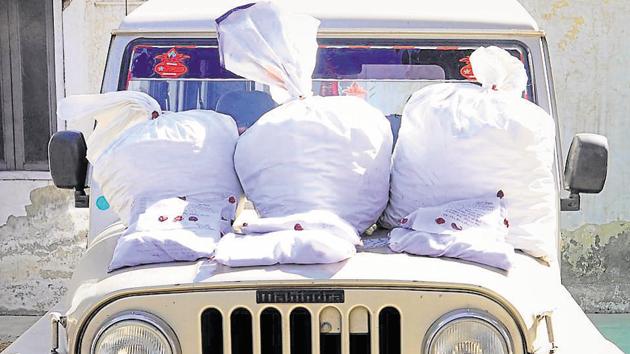 The arrested people were booked under sections of the Narcotic Drugs and Psychotropic Substances Act. (HT File) The arrested people were booked under sections of the Narcotic Drugs and Psychotropic Substances Act. (HT File)