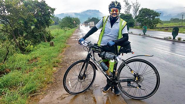 Sidgonda Patil successfully completes 1,000 kms Brevet to take his tally to 11 BRMs in just nine months. (HT PHOTO) Sidgonda Patil successfully completes 1,000 kms Brevet to take his tally to 11 BRMs in just nine months. (HT PHOTO)