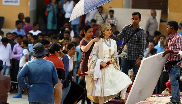 Kangana Ranaut during shooting of her upcoming film Manikarnika: The Queen of Jhansi at Amber Fort in Jaipur. (IANS) Kangana Ranaut during shooting of her upcoming film Manikarnika: The Queen of Jhansi at Amber Fort in Jaipur. (IANS)