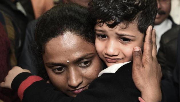In a meticulous operation, the Delhi Police rescued Vihaan from a Sahibabad housing society on Tuesday. (Sonu Mehta/HT PHOTO) In a meticulous operation, the Delhi Police rescued Vihaan from a Sahibabad housing society on Tuesday. (Sonu Mehta/HT PHOTO)