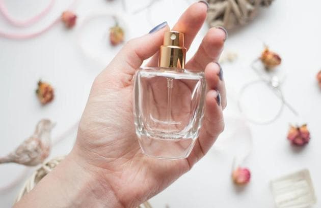 Have you tried mixing different perfumes? 8 tips to help you create a scent you'll love | Fashion Trends - Hindustan Times