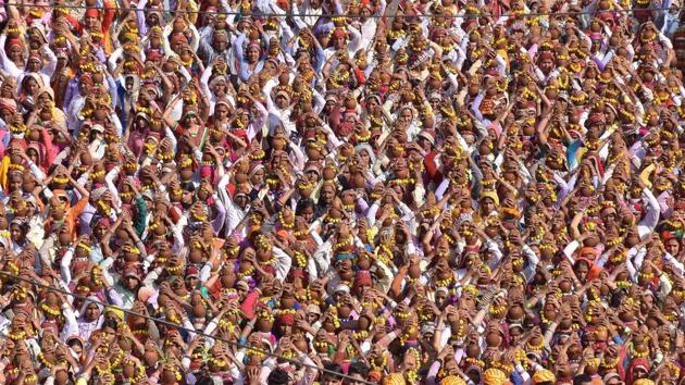 Devotees participate in Kalash Shobha Yatra at Johari Bazar in Jaipur. (PTI) Devotees participate in Kalash Shobha Yatra at Johari Bazar in Jaipur. (PTI)