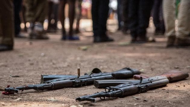 UNICEF estimates that an estimated 19,000 children continue to serve as child soldiers, more than four years after the civil war broke out in December 2013. This week, Human Rights Watch accused parties to the South Sudan conflict of failing to honour promises to demobilise and release all recruited or enlisted children by the end of January 2018. (Stefanie Glinski / AFP) UNICEF estimates that an estimated 19,000 children continue to serve as child soldiers, more than four years after the civil war broke out in December 2013. This week, Human Rights Watch accused parties to the South Sudan conflict of failing to honour promises to demobilise and release all recruited or enlisted children by the end of January 2018. (Stefanie Glinski / AFP)