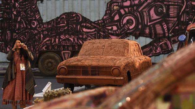 A display of artwork by ‘cartists’ during Auto Expo 2018 in Greater Noida on February 7, 2018. (Burhaan Kinu / HT Photo) A display of artwork by ‘cartists’ during Auto Expo 2018 in Greater Noida on February 7, 2018. (Burhaan Kinu / HT Photo)