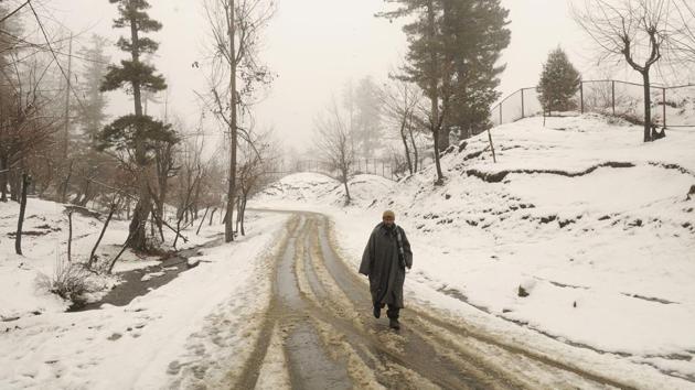 Cold wave conditions continued in the Kashmir Valley and the Ladakh region as minimum temperatures dropped several notches below the freezing point. The minimum temperature was -3.5°C in Srinagar, while it was -5.8°C and -5.5°C in Pahalgam and Gulmarg, respectively. Kargil was the coldest town at -14.5°C while Leh recorded -11.2 °C. (Waseem Andrabi / HT Photo) Cold wave conditions continued in the Kashmir Valley and the Ladakh region as minimum temperatures dropped several notches below the freezing point. The minimum temperature was -3.5°C in Srinagar, while it was -5.8°C and -5.5°C in Pahalgam and Gulmarg, respectively. Kargil was the coldest town at -14.5°C while Leh recorded -11.2 °C. (Waseem Andrabi / HT Photo)