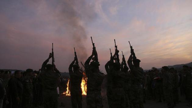 Indian army soldiers pay tribute to their colleague Roshan Lal --who was killed in cross-border firing with Pakistan-- during his cremation at Nachlah village, Jammu and Kashmir on February 8, 2018. (Channi Anand / AP) Indian army soldiers pay tribute to their colleague Roshan Lal --who was killed in cross-border firing with Pakistan-- during his cremation at Nachlah village, Jammu and Kashmir on February 8, 2018. (Channi Anand / AP)