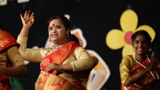 A differently-abled student during her performance at the Kamayani school’s annual gathering held at the Tilak Smarak Mandir on February 7. (Rahul Raut/HT PHOTO)