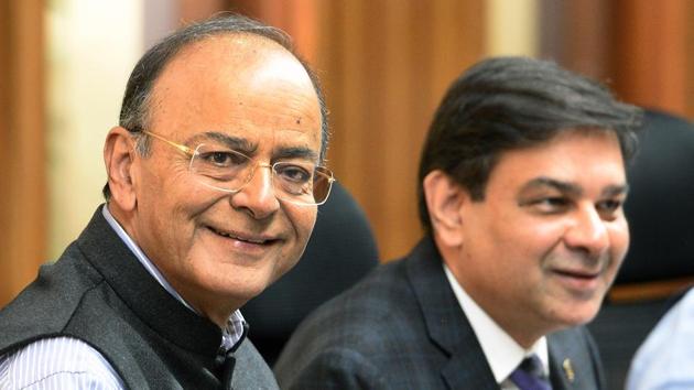 Finance minister Arun Jaitley and Reserve Bank of India governor Urjit Patel at the Central Board Meeting in New Delhi on Saturday.(Mohd Zakir/HT Photo)