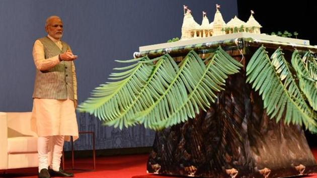 PM Narendra Modi unveiled a model of the temple at the foundation laying ceremony.(MEA/Twitter)