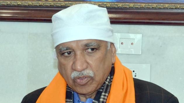 Election commissioner Sunil Arora in Amritsar.(Sameer Sehgal/HT)