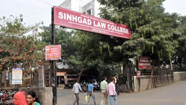 One of the prominent, privately-run educational trusts in the state, the Sinhgad Technical Education Society (STES) has nearly a hundred institutes under its umbrella. (HT FILE PHOTO) One of the prominent, privately-run educational trusts in the state, the Sinhgad Technical Education Society (STES) has nearly a hundred institutes under its umbrella. (HT FILE PHOTO)