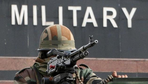 Indian Army chief Bipin Rawat arrived in Jammu to review the operation that started early on Saturday after heavily armed militants in army fatigues stormed the camp at around 4.45am.(Nitin Kanotra/HT Photo) Indian Army chief Bipin Rawat arrived in Jammu to review the operation that started early on Saturday after heavily armed militants in army fatigues stormed the camp at around 4.45am.(Nitin Kanotra/HT Photo)