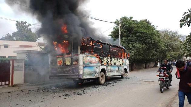A bus was set on fire at Bank Road in Allahabad on Monday by protesters demanding the arrest of those involved in the attack on a Dalit student. (Anil Kumar Maurya/HT Photo) A bus was set on fire at Bank Road in Allahabad on Monday by protesters demanding the arrest of those involved in the attack on a Dalit student. (Anil Kumar Maurya/HT Photo)