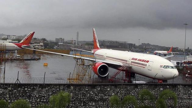 Air India is making necessary arrangements for an alternative aircraft to fly passengers to their destination. (PTI Photo) Air India is making necessary arrangements for an alternative aircraft to fly passengers to their destination. (PTI Photo)