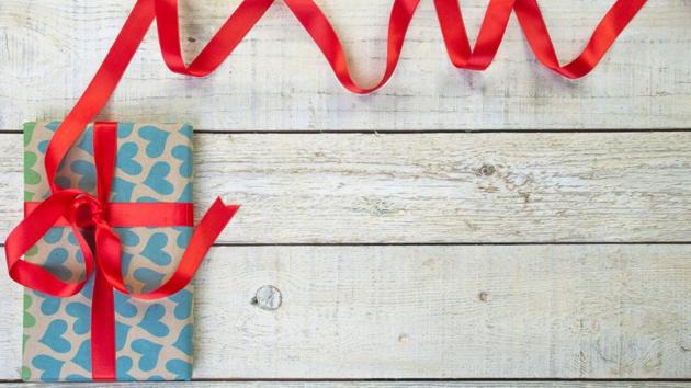 Here are 10 books we recommend that’d make for perfect Valentine’s Day gifts.(Getty Images/iStockphoto)