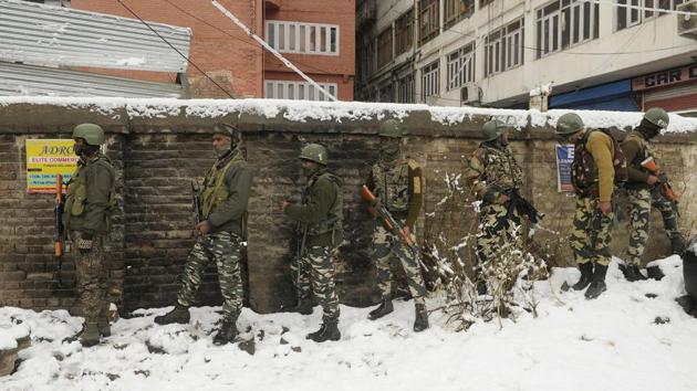 A constable was killed in a gunfight that broke out in Srinagar early on Monday after the Central Reserve Police Force foiled an attack on its camp in the Karan Nagar area. The latest gunfight in the border state came on the day the army was paying tributes to five of its men who were among six people killed in an attack on its facility in Jammu’s Sunjuwan. (Waseem Andrabi / HT Photo) A constable was killed in a gunfight that broke out in Srinagar early on Monday after the Central Reserve Police Force foiled an attack on its camp in the Karan Nagar area. The latest gunfight in the border state came on the day the army was paying tributes to five of its men who were among six people killed in an attack on its facility in Jammu’s Sunjuwan. (Waseem Andrabi / HT Photo)
