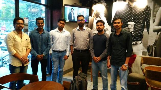 Kumar Ranjan, an engineering graduate(3rd from right), is the managing director of Lucknow Entrepreneurship and Development Services, which is working to help those who have ideas but no money. (HT) Kumar Ranjan, an engineering graduate(3rd from right), is the managing director of Lucknow Entrepreneurship and Development Services, which is working to help those who have ideas but no money. (HT)