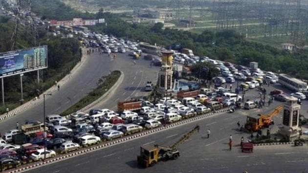 The NH-24 widening from UP-Gate to Dasna has already resulted in the felling of 22,649 trees and shrubs, officials said. (HT Photo) The NH-24 widening from UP-Gate to Dasna has already resulted in the felling of 22,649 trees and shrubs, officials said. (HT Photo)